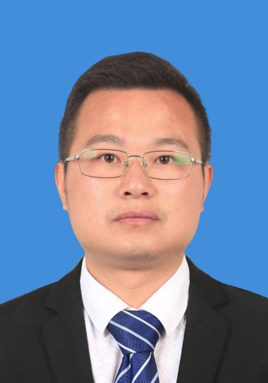 秦康（重庆市酉阳土家族苗族自治县花田乡纪委书记）