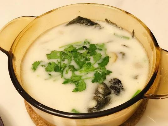 鲫鱼浓汤