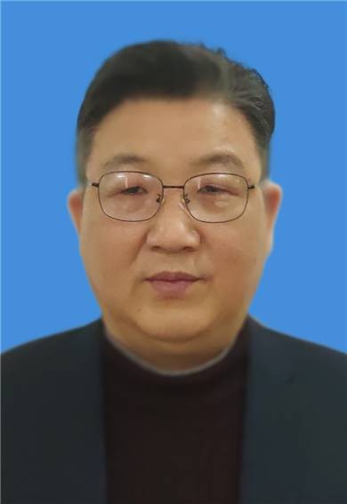 潘宏（安徽省安庆市望江县数据资源管理局党组成员、副局长，二级主任科员）