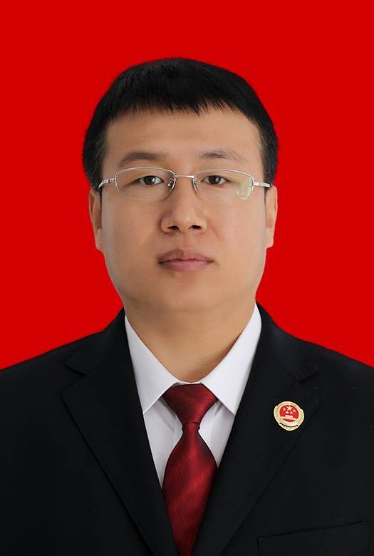 杜小刚（内蒙古自治区赤峰市巴林右旗人民检察院党组成员、副检察长）