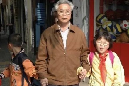薇娅发长文谈李焕英,如果给你穿越机会,你会怎么用?