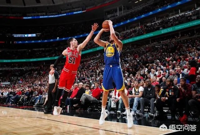 如何看待NBA常规赛勇士队库里三节51分到死神末节25分?