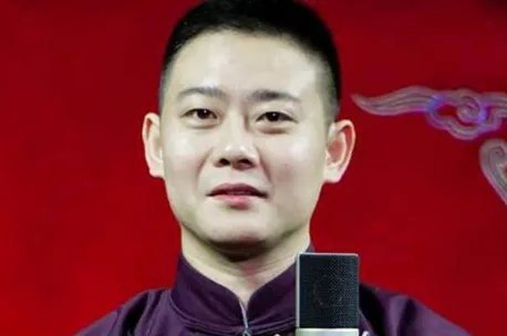 德云社副总栾云平,竟然登上了清华名人榜,粉丝过度追捧并不明智,怎么看?
