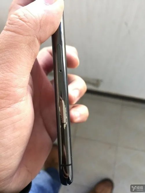 iPhone X陷