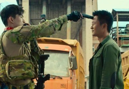 你觉得张翰为什么会无条件出演《战狼2》?