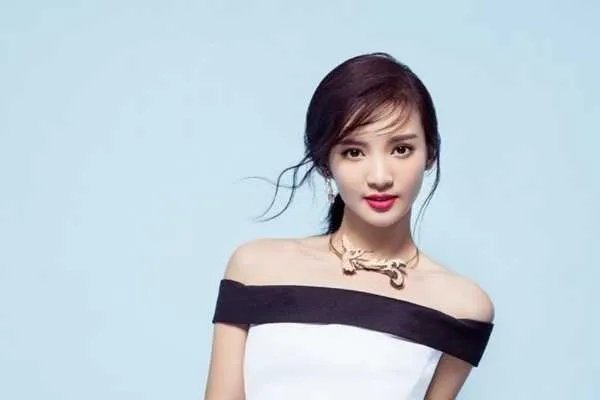 之前爆出董又霖和自己女神金晨在一起,为什么短短几天之内又爆分手?