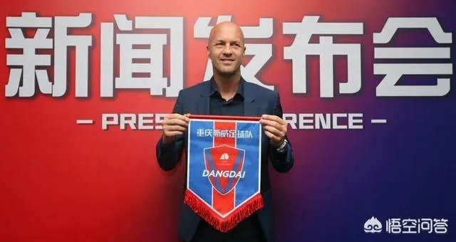 中超第17轮,小克鲁伊夫首秀,鲁能2-0重庆继续紧追国安,如何评价这场比赛?