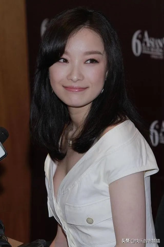 丹凤眼明星