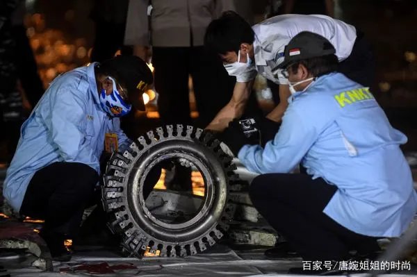 印尼交通部长透露“客机坠毁细节”,在坠毁前到底发生了什么?