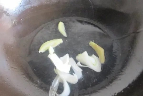肥肠面的做法