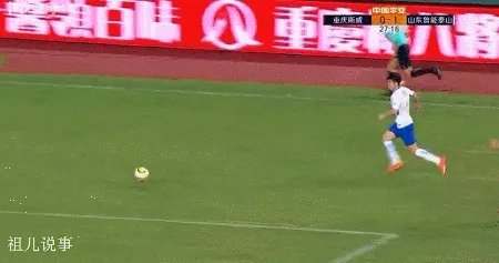 中超第17轮,小克鲁伊夫首秀,鲁能2-0重庆继续紧追国安,如何评价这场比赛?