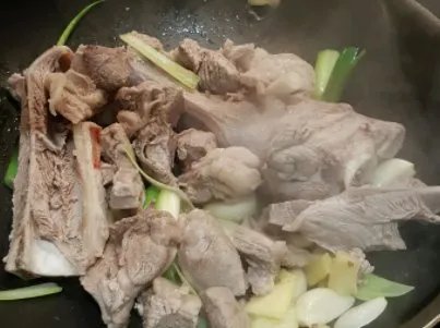 清汤火锅底料有怎样的做法?