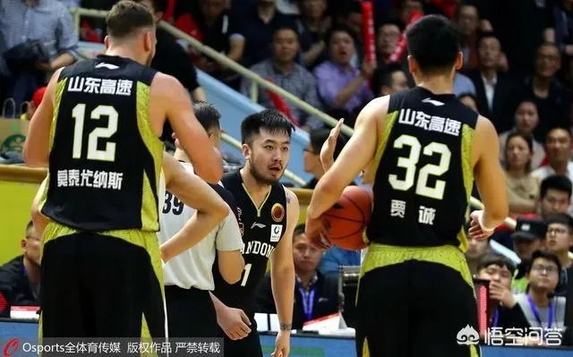 山东高速与浙江广厦的半决赛刚开始,睢冉就被罚下,对此你怎么看?