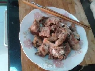 美味吮指排骨