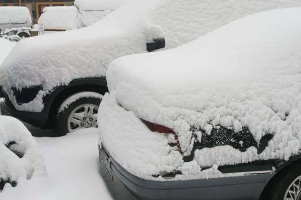 氛围感拉满！西安迎来今冬初雪，此次寒潮为什么来的这么急？