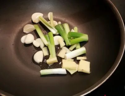 清汤火锅底料有怎样的做法?