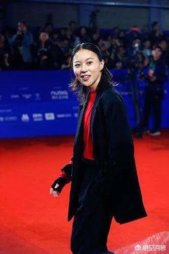 窦靖童荣获第九届北京电影节天坛奖最佳女配角奖，你觉得适合吗？