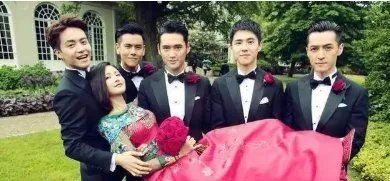 当初袁弘和张歆艺结婚为何会引起粉丝的不满?