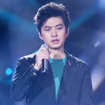 歌手侃侃老公是李健吗 忧郁王子女人缘十足获王菲姚晨力挺