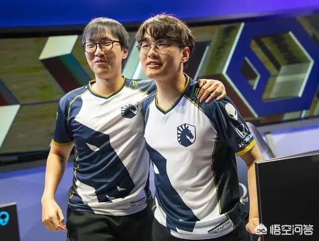 LOL:职业赛拉克丝辅助惊现新套路,开局单挑防御塔,一番操作居然能买个真眼,如何?