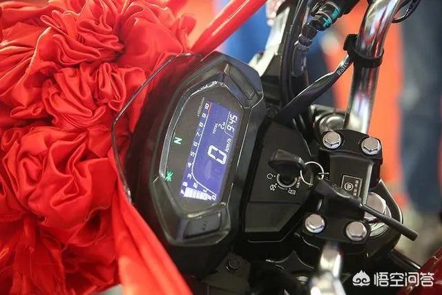 新幻影150和本田新大洲cbf150r哪个更适合入手?