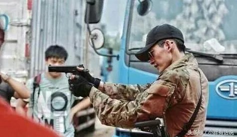 你觉得张翰为什么会无条件出演《战狼2》?