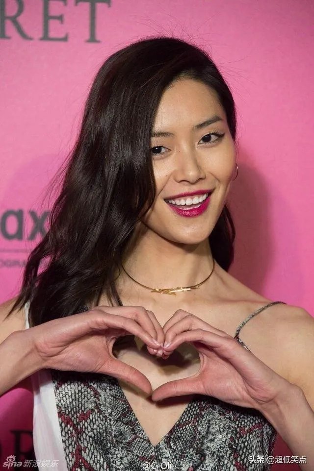 如何看待刘雯和蔻驰解约?会对刘雯的事业产生什么影响?