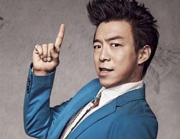长相极为普通的黄渤,凭什么能在娱乐圈大红大紫?