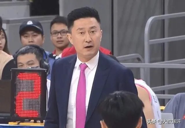 有没有比较著名的篮球教练却不会打球?