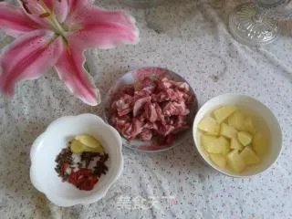 美味吮指排骨