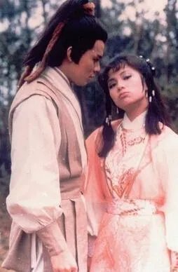 新版射雕中李一桐扮演的黄蓉能超越83版翁美玲吗?