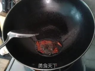 美味吮指排骨
