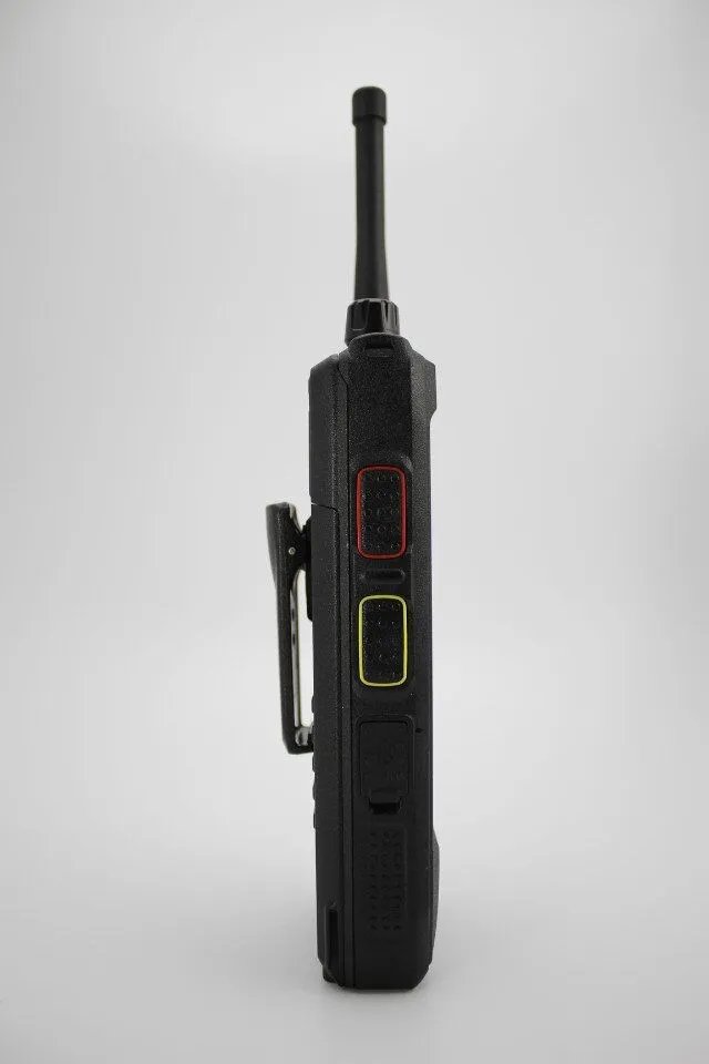 三防手机Runbo H1上市:4G全网通+安卓5.1