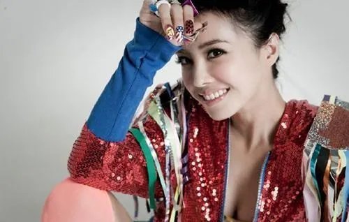 蔡依林火起来后为什么只演了一部《Hi上班女郎》,没再继续发展影视呢?