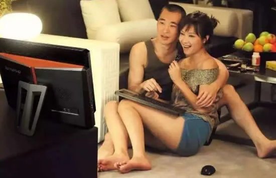 徐静蕾晒与黄立行旧照 徐静蕾黄立行为什么不结婚