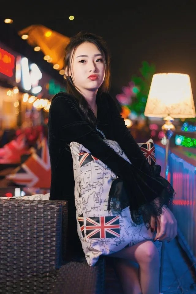 西安美女公交司机爆红网络,是什么原因让颜值爆表女子乐意当一名普通的公交司机呢?