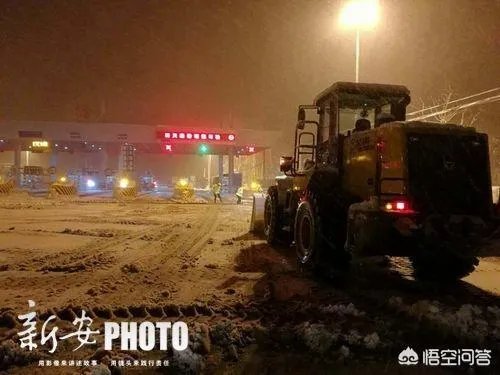 如何看待“雪天救护车被堵在高速,六安交警逆行送病患”这件事?