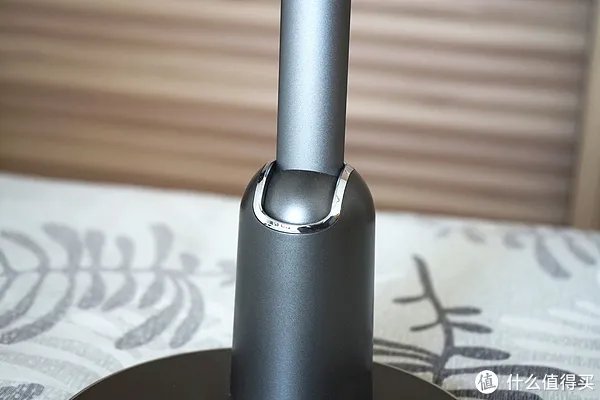 给孩子创造一个舒适的用眼环境—飞利浦轩坦护眼台灯测评体验
