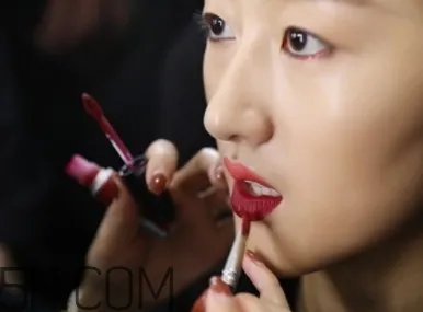2018流行什么妆容?2018女性流行妆容