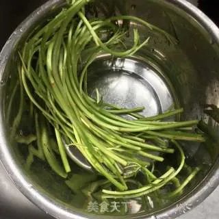 清炒芦蒿