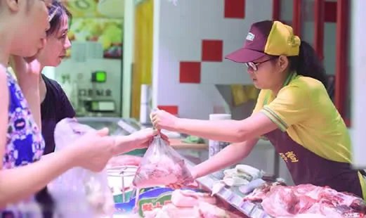 女大学生卖猪肉背后什么情况：详情原因令人称赞