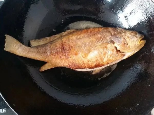 黄鱼做法
