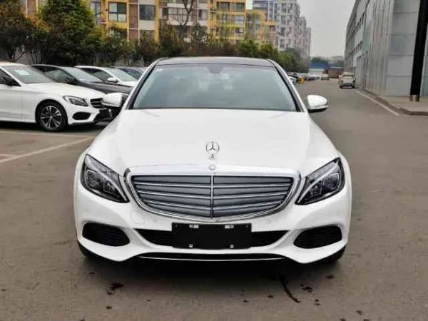 奔驰C200报价是多少?目前值得入手么?