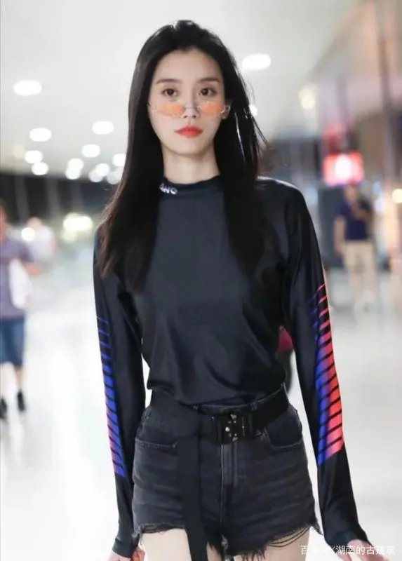 超模奚梦瑶产后身材出现变化了吗?