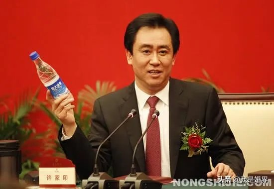 5年用掉“60亿”广告费,卖5元一瓶的矿泉水,你喝过它吗?