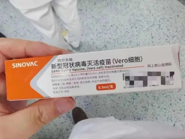 对于微商在朋友圈兜售疫苗的做法,监管部门是如何回应的?