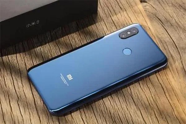 小米8se和小米8哪个好?有哪些区别?