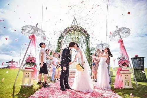 浪漫经典海外婚礼地点推荐 为什么要去海外举行婚礼