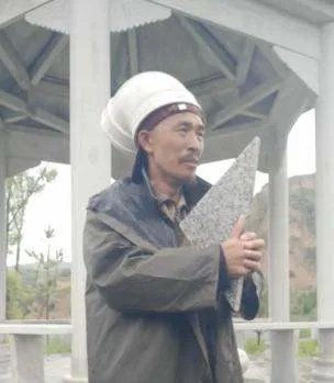 农民工工地播音腔朗诵再别康桥的目的是什么?