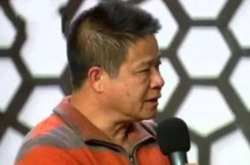 小伙拿古代“魂瓶”鉴宝,自称藏在家里15年,马未都说了什么?